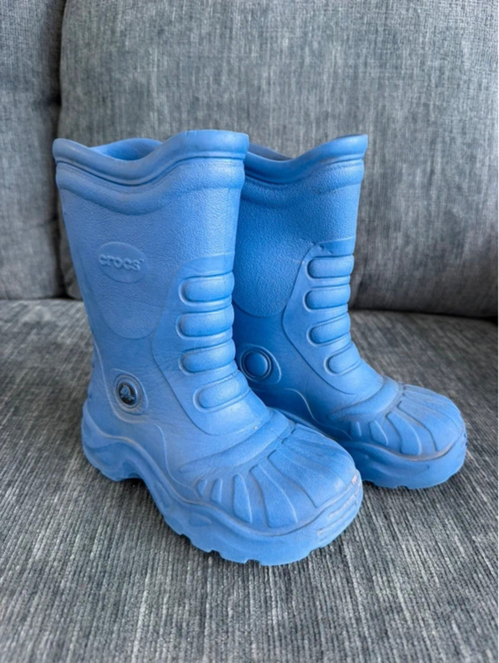 Croc boots baby size 10/11 blue